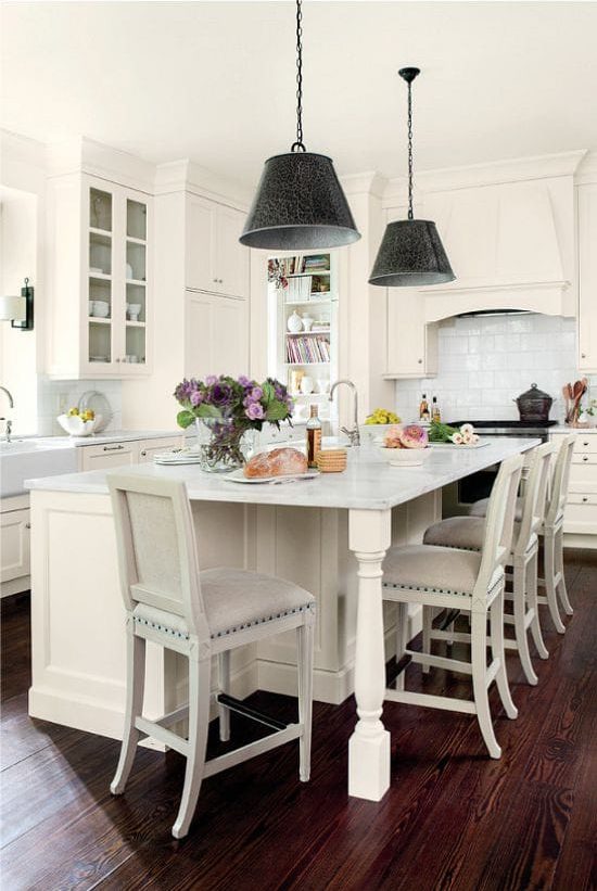 Барные стулья в классическом стиле