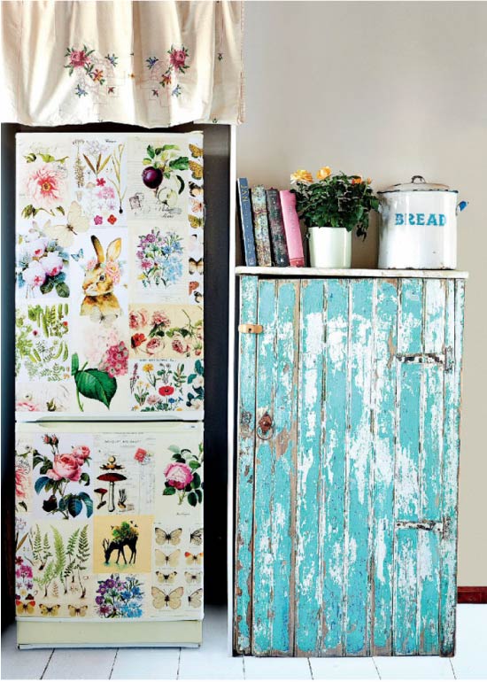 Декор холодильника в технике декупаж