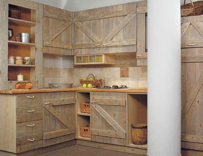 Самодельный кухонный гарнитур на даче