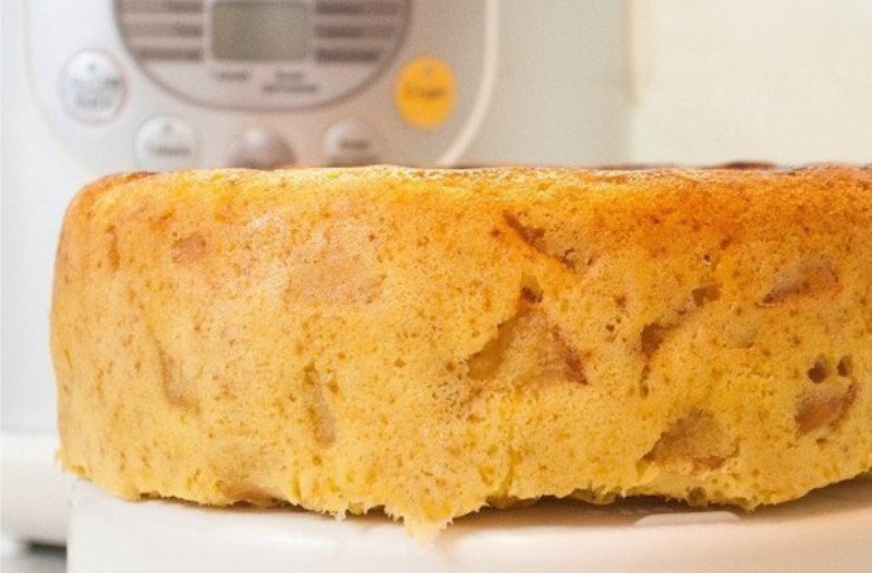 Шарлотка в мультиварке