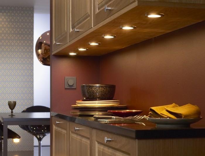 Светодиодная подсветка на кухне