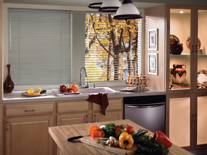 Жалюзи на кухне Жалюзи на кухне